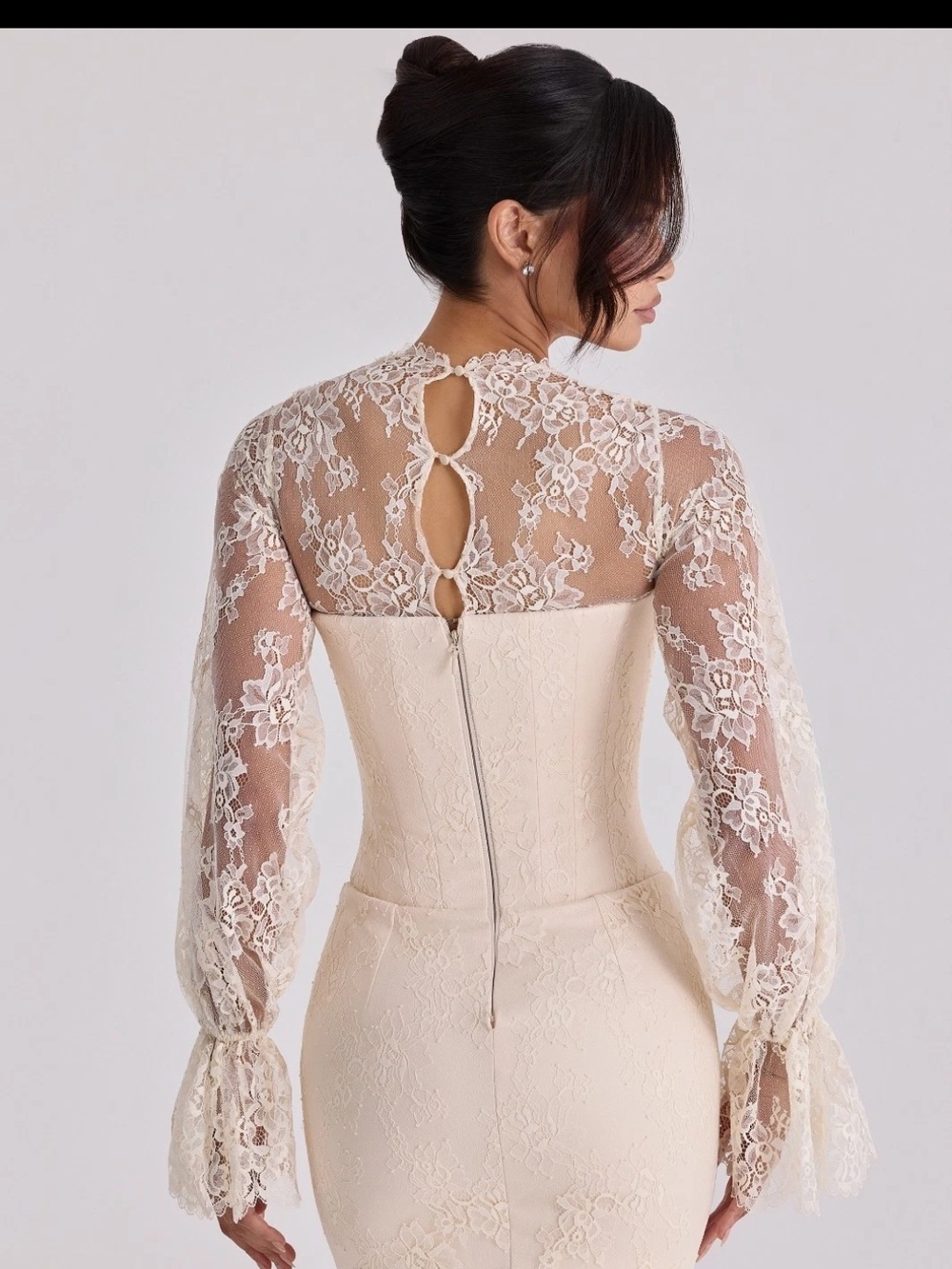 Aliana House Of CB Ivory Lace Sleeve Dress - Picture 3 of 14